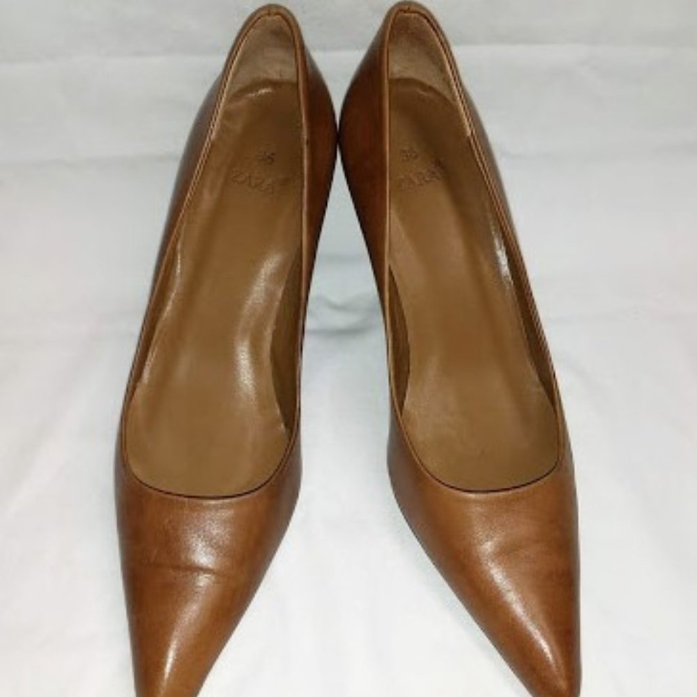 ZARA, Cognac leather pumps